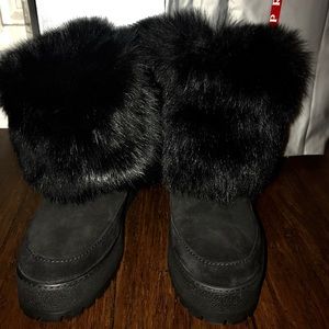 Prada Fur boots - size 39 (fit like US 8)